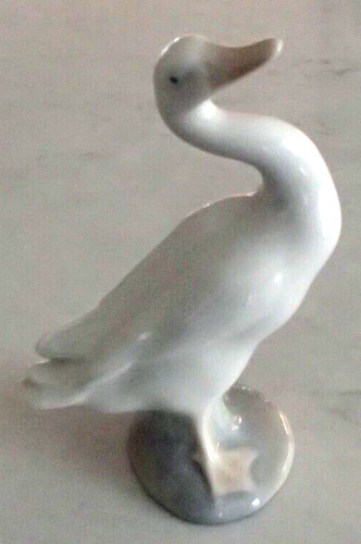 Lladro 4552 little duck - 4552, "little